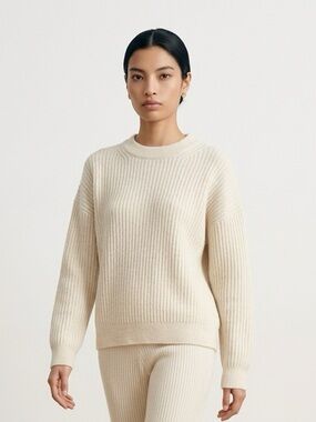 H&M Cream Ribbed Wool Blend Crew Neck Sweater | Classic | Basic | Winter